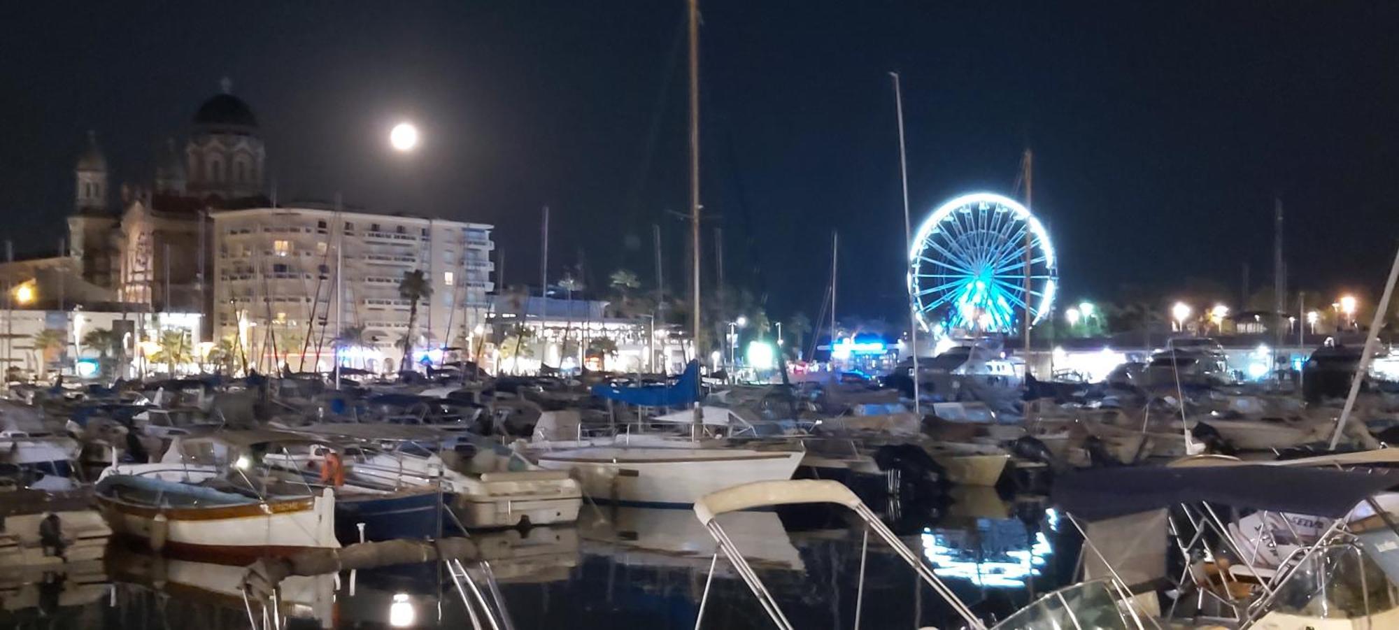 Sublime Vue Mer,Parking,Wifi Frejus Luaran gambar