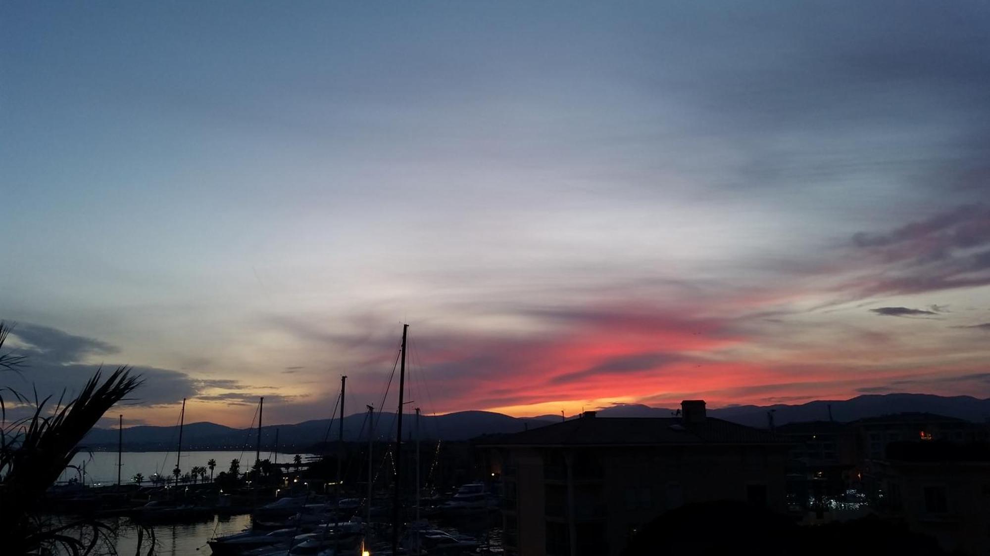 Sublime Vue Mer,Parking,Wifi Frejus Luaran gambar